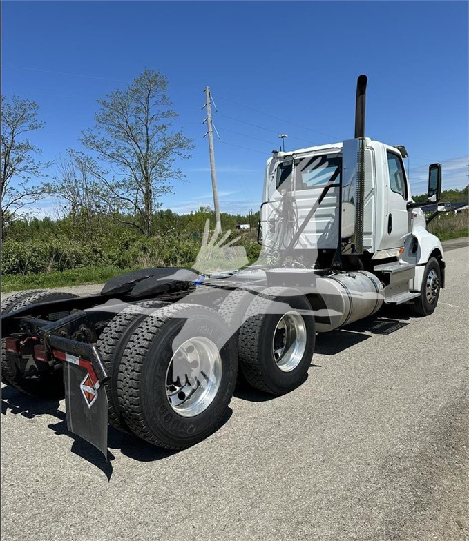 2019 INTERNATIONAL LT - image 6 of 6