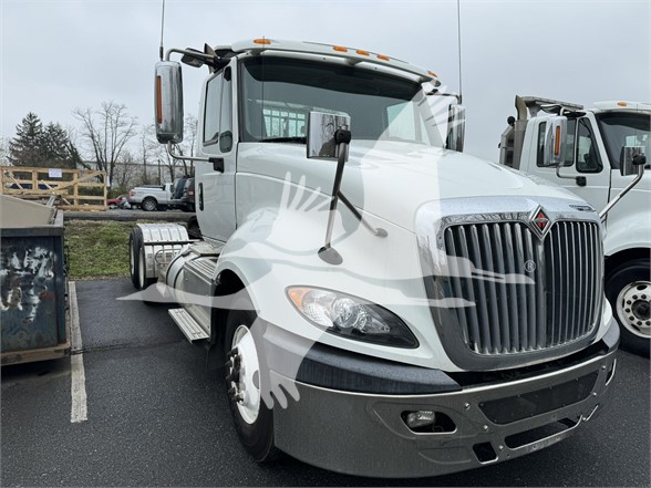 2017 INTERNATIONAL PROSTAR - image 3 of 6