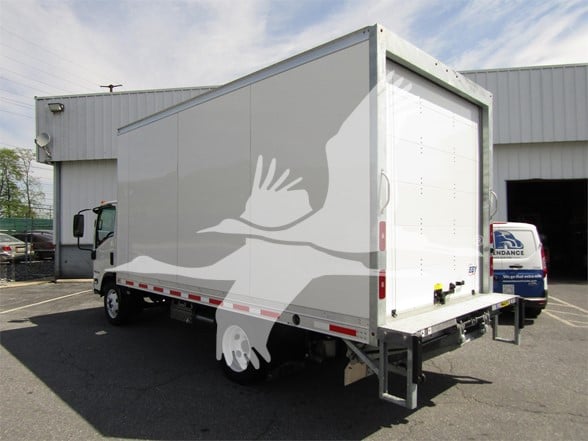 2024 ISUZU NPR HD - image 3 of 6